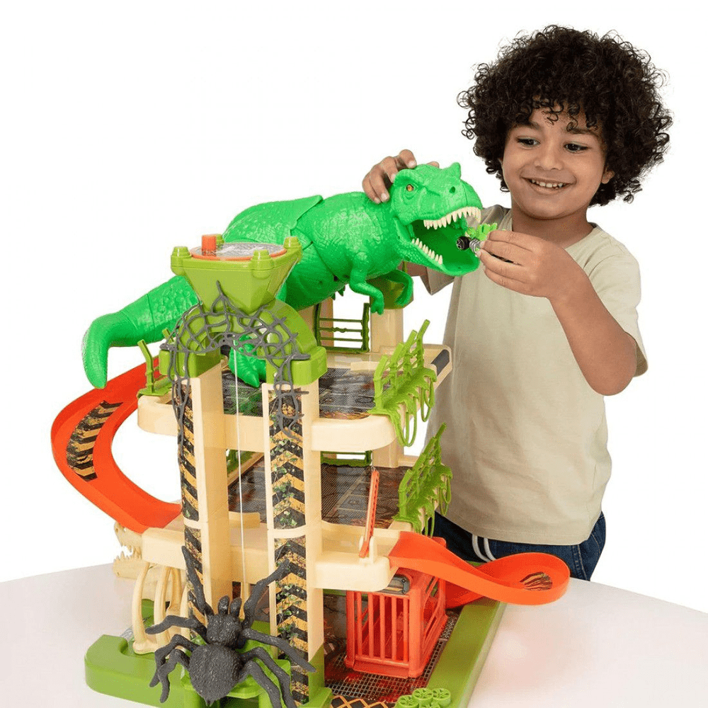 Toy. TEAMSTERZ BEAST MACHINE MONSTER MAYHEM WITH 1 CAR
