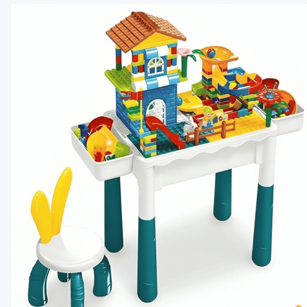 Toy. Versatile Building Blocks Table